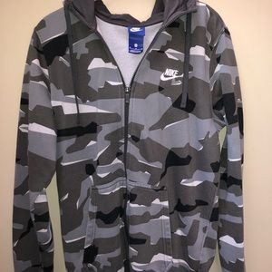 Nike Camo Zip Up Sweatshirt‼️